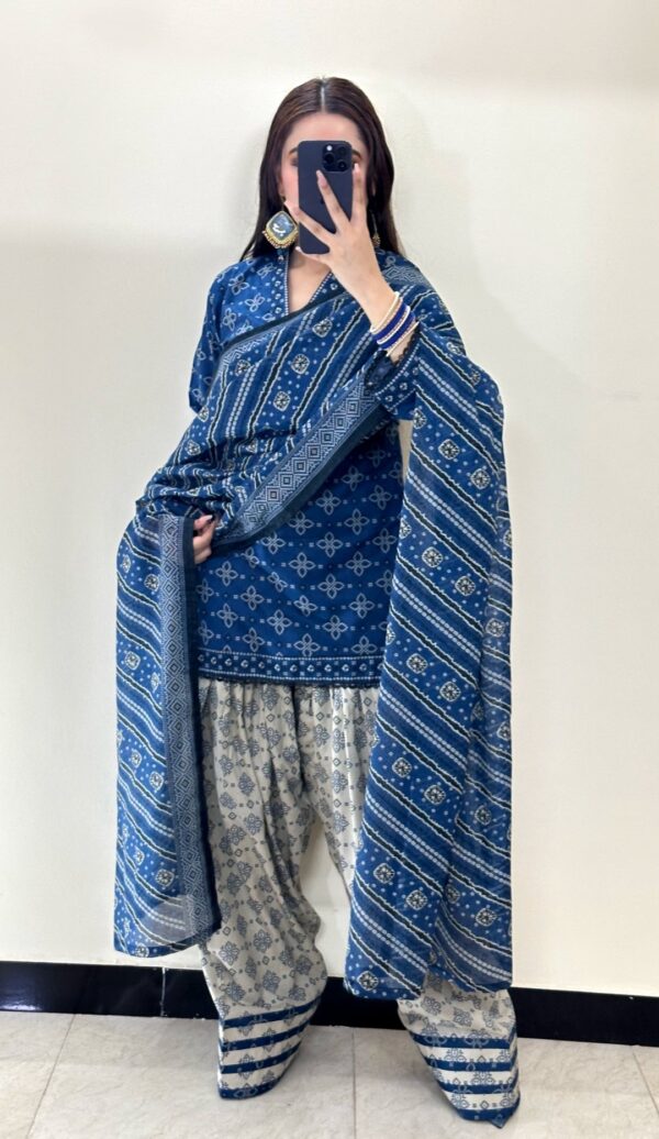 Bin Saeed Summer Printed Lawn 3 PC - ZSU25X30002 - Image 4
