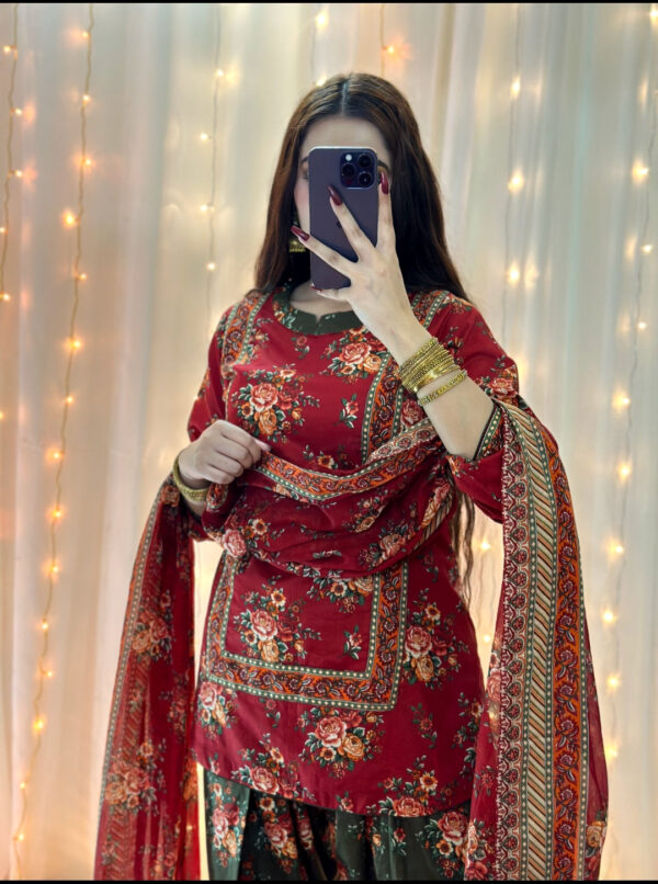Bin Saeed Summer Printed Lawn 3 PC - ZSU25X30003 - Image 3